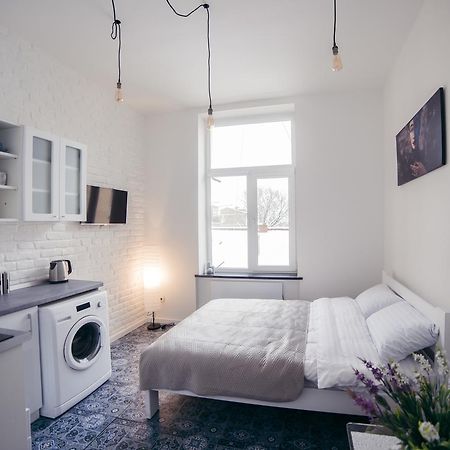 Студия С Дизайнерским Ремонтом Lviv Exterior foto